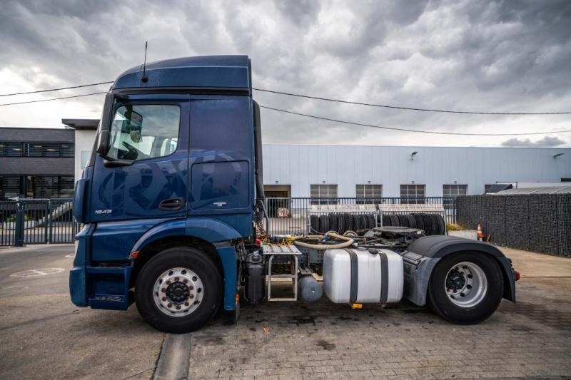 Mercedes ACTROS 1843 LS + HYDRAULIQUE - Влекач: снимка 2 Mercedes ACTROS 1843 LS + HYDRAULIQUE - Влекач: снимка 2