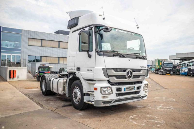 Mercedes ACTROS 1844 LS-MP3+E5+VOITH - Влекач: снимка 2 Mercedes ACTROS 1844 LS-MP3+E5+VOITH - Влекач: снимка 2