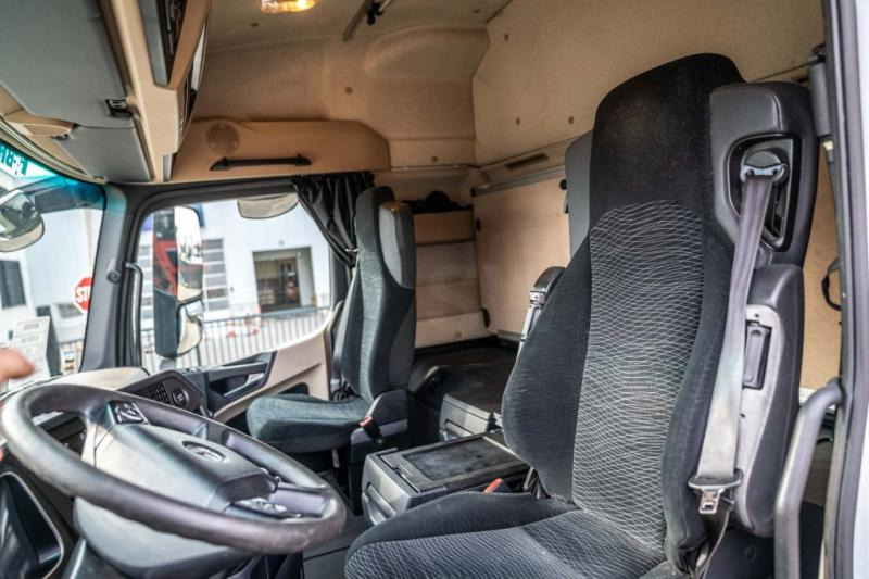 Interior photo 1: Влекач Mercedes ACTROS 1845 LS+E6