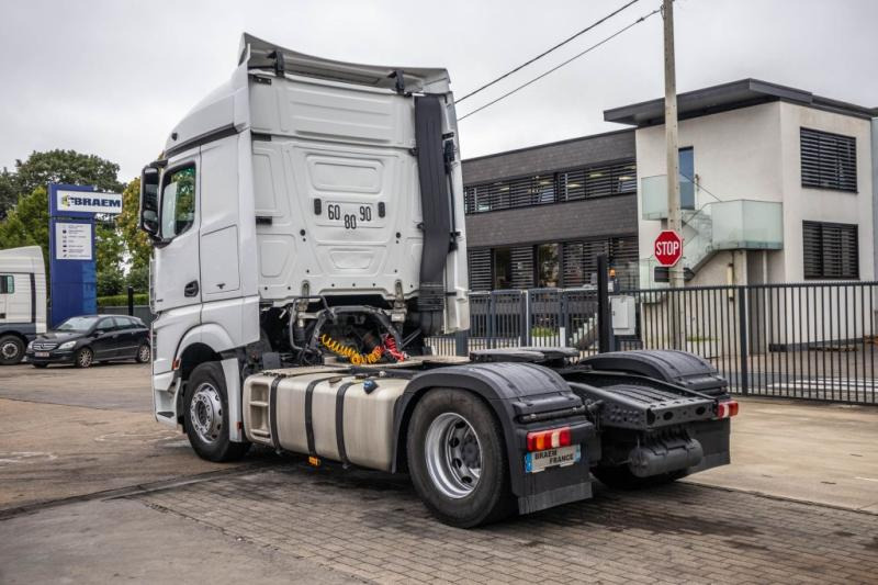 Mercedes ACTROS 1845 LS - Влекач: снимка 4 Mercedes ACTROS 1845 LS - Влекач: снимка 4