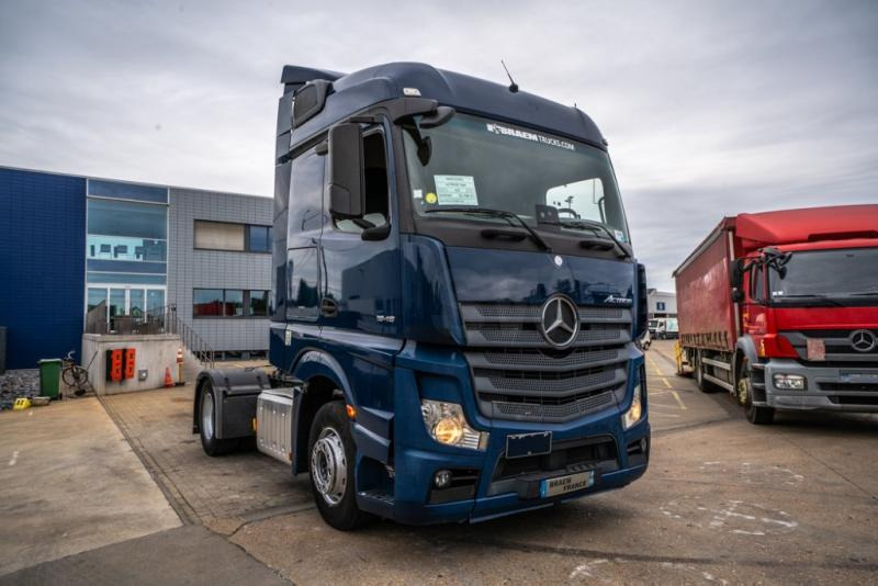 Mercedes ACTROS 1846 LS - Влекач: снимка 2 Mercedes ACTROS 1846 LS - Влекач: снимка 2