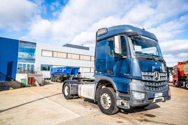 Mercedes AROCS 1843 LS ( NO ACTROS)+BIG AXLE +HYDR. - Влекач: снимка 2 Mercedes AROCS 1843 LS ( NO ACTROS)+BIG AXLE +HYDR. - Влекач: снимка 2