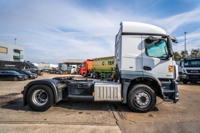 Mercedes AROCS 1843 LS ( NO ACTROS) - Влекач: снимка 3 Mercedes AROCS 1843 LS ( NO ACTROS) - Влекач: снимка 3