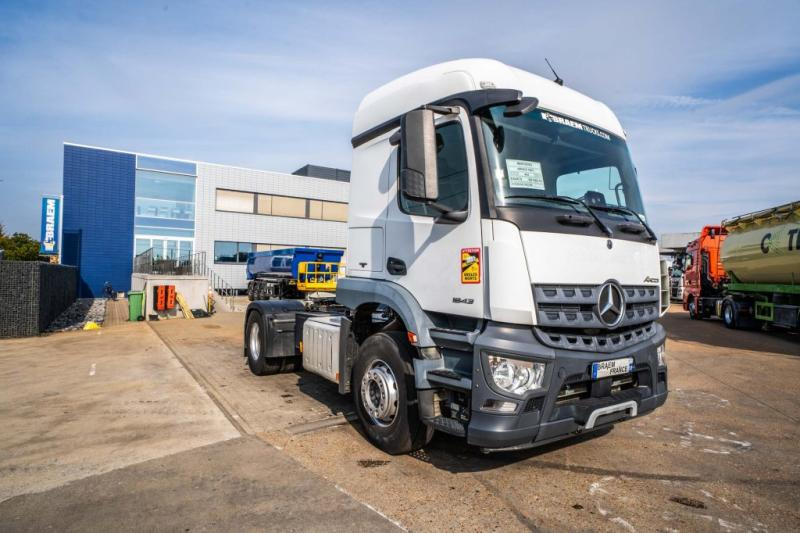 Mercedes AROCS 1843 LS ( NO ACTROS) - Влекач: снимка 2 Mercedes AROCS 1843 LS ( NO ACTROS) - Влекач: снимка 2