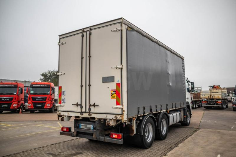 Volvo FM 330-6x2-E5+10 pneus/tires - Камион с брезент: снимка 3 Volvo FM 330-6x2-E5+10 pneus/tires - Камион с брезент: снимка 3
