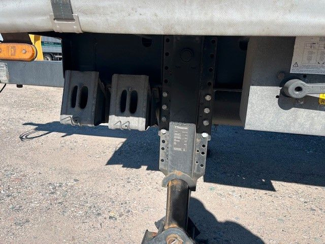 Orten AG 18 Liftachse Staplerhalterung Schiebeplan AG 18 Liftachse Staplerhalterung Schiebeplan - Брезентово ремарке: снимка 5 Orten AG 18 Liftachse Staplerhalterung Schiebeplan AG 18 Liftachse Staplerhalterung Schiebeplan - Брезентово ремарке: снимка 5