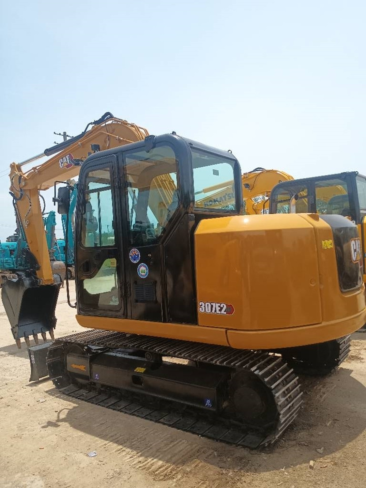 CAT 307E2 - Мини багер: снимка 3 CAT 307E2 - Мини багер: снимка 3