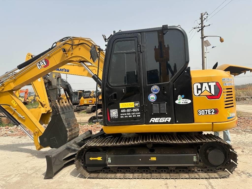 CAT 307E2 - Мини багер: снимка 3 CAT 307E2 - Мини багер: снимка 3