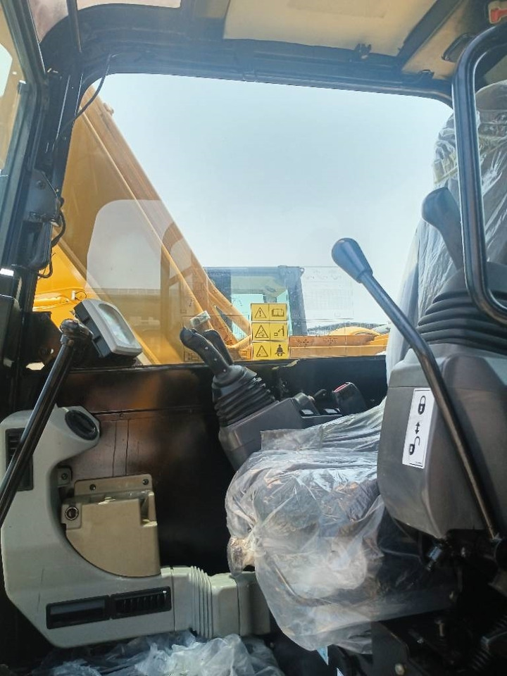 CAT 307E2 - Мини багер: снимка 4 CAT 307E2 - Мини багер: снимка 4