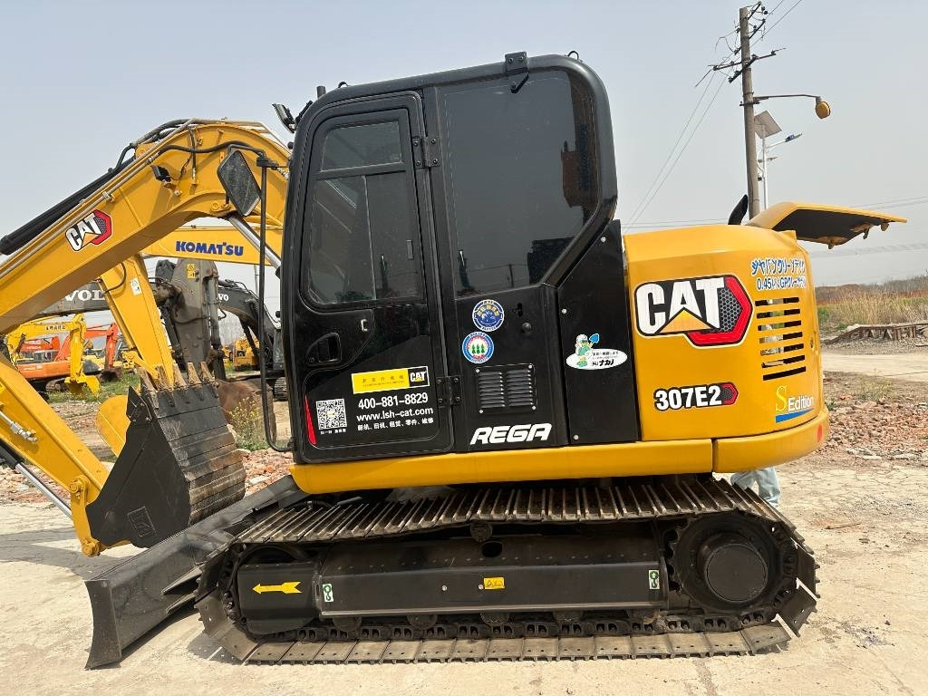 CAT 307E2 - Мини багер: снимка 2 CAT 307E2 - Мини багер: снимка 2