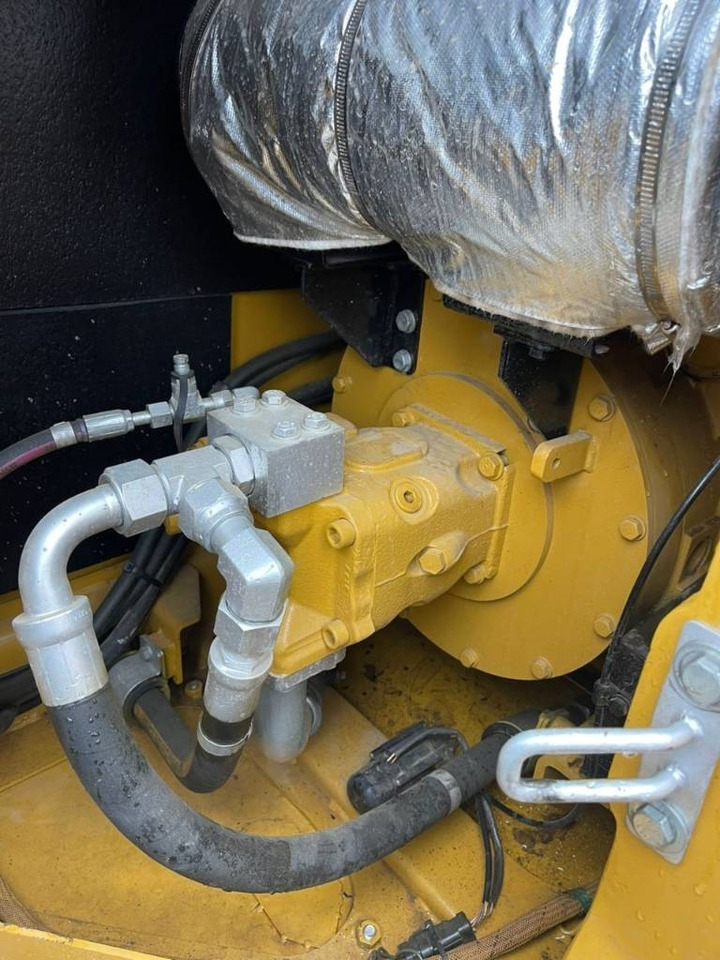 CAT 308 E 2 CR - Верижен багер: снимка 3 CAT 308 E 2 CR - Верижен багер: снимка 3
