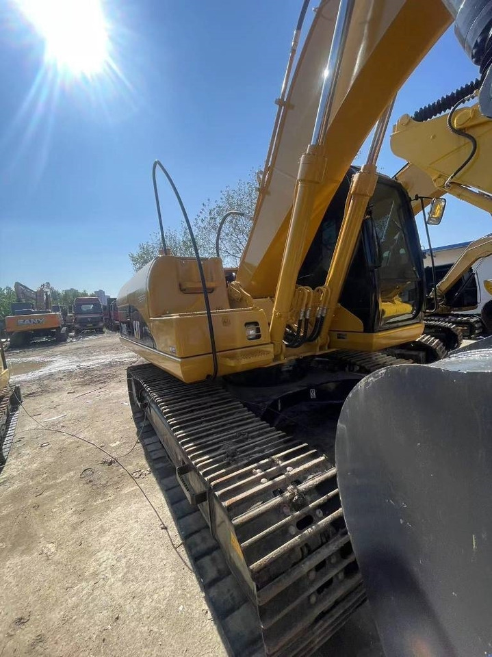 CAT 320 GC - Верижен багер: снимка 2 CAT 320 GC - Верижен багер: снимка 2