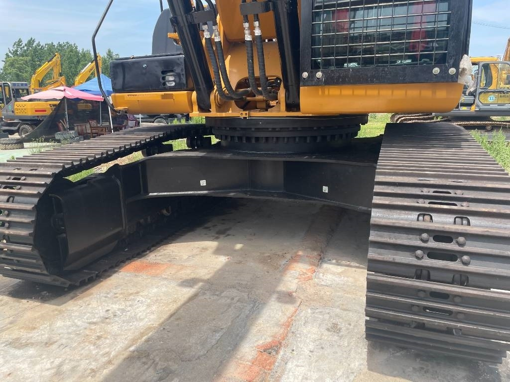 CAT 330 D - Верижен багер: снимка 3 CAT 330 D - Верижен багер: снимка 3