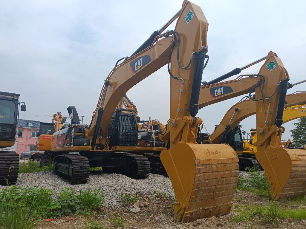 CAT 330 D - Верижен багер: снимка 3 CAT 330 D - Верижен багер: снимка 3