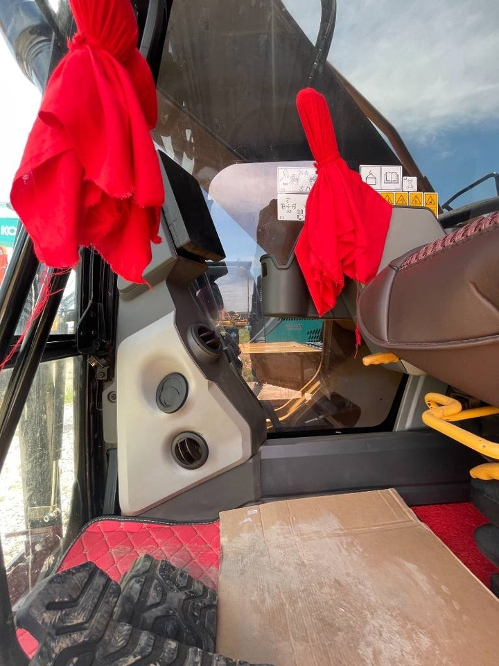 Верижен багер CAT 330GC: снимка 6 Верижен багер CAT 330GC: снимка 6