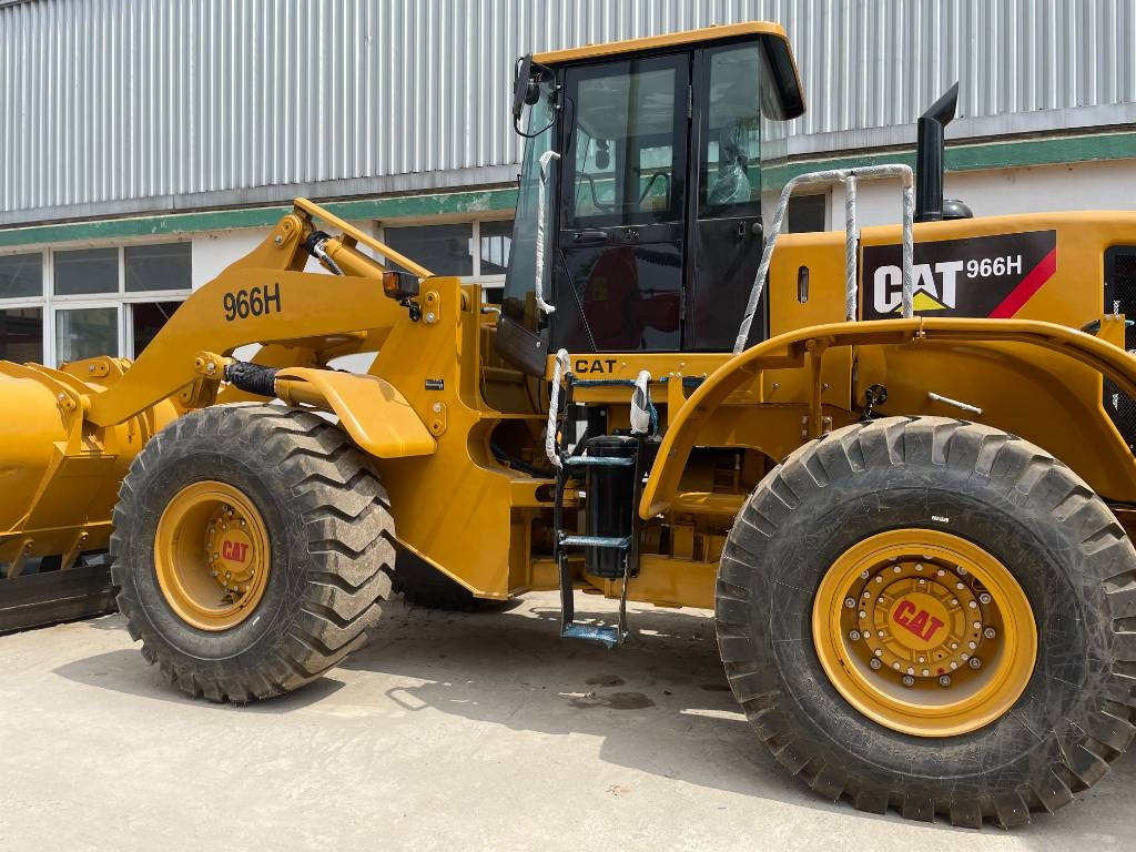 CAT 966 H - Колесен товарач: снимка 1 CAT 966 H - Колесен товарач: снимка 1