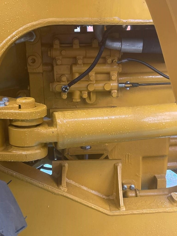 CAT 966 H - Колесен товарач: снимка 2 CAT 966 H - Колесен товарач: снимка 2