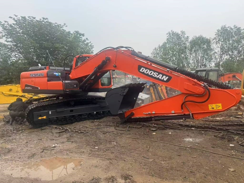 Doosan DX 225 LCA - Верижен багер: снимка 4 Doosan DX 225 LCA - Верижен багер: снимка 4