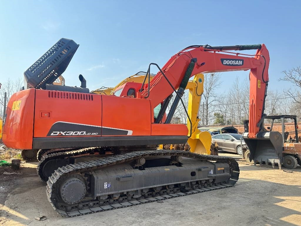 Doosan DX 300 - Верижен багер: снимка 1 Doosan DX 300 - Верижен багер: снимка 1