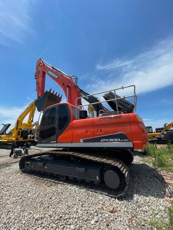 Doosan DX 300 LC - Верижен багер: снимка 1 Doosan DX 300 LC - Верижен багер: снимка 1