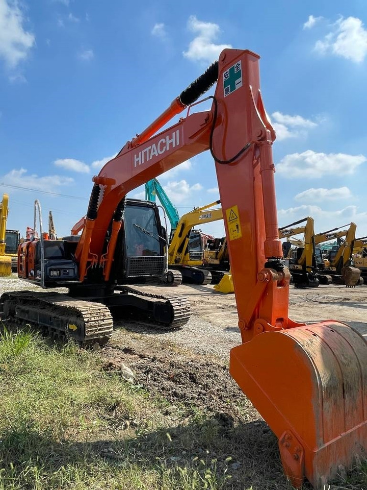 Hitachi ZX 120 - Верижен багер: снимка 2 Hitachi ZX 120 - Верижен багер: снимка 2