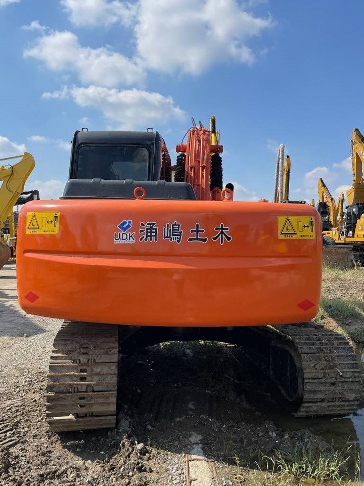 Hitachi ZX 120 - Верижен багер: снимка 3 Hitachi ZX 120 - Верижен багер: снимка 3