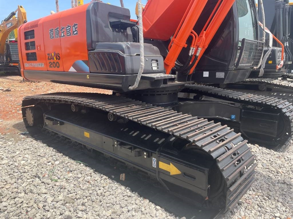 Лизинг на Hitachi ZX 200  Hitachi ZX 200: снимка 12