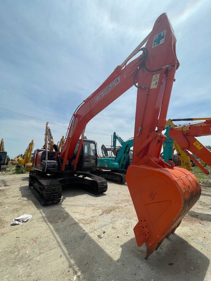 Hitachi ZX 240 - Верижен багер: снимка 5 Hitachi ZX 240 - Верижен багер: снимка 5