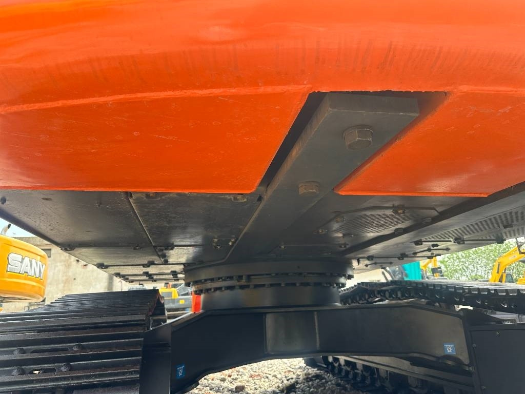 Hitachi ZX 350 - Верижен багер: снимка 4 Hitachi ZX 350 - Верижен багер: снимка 4
