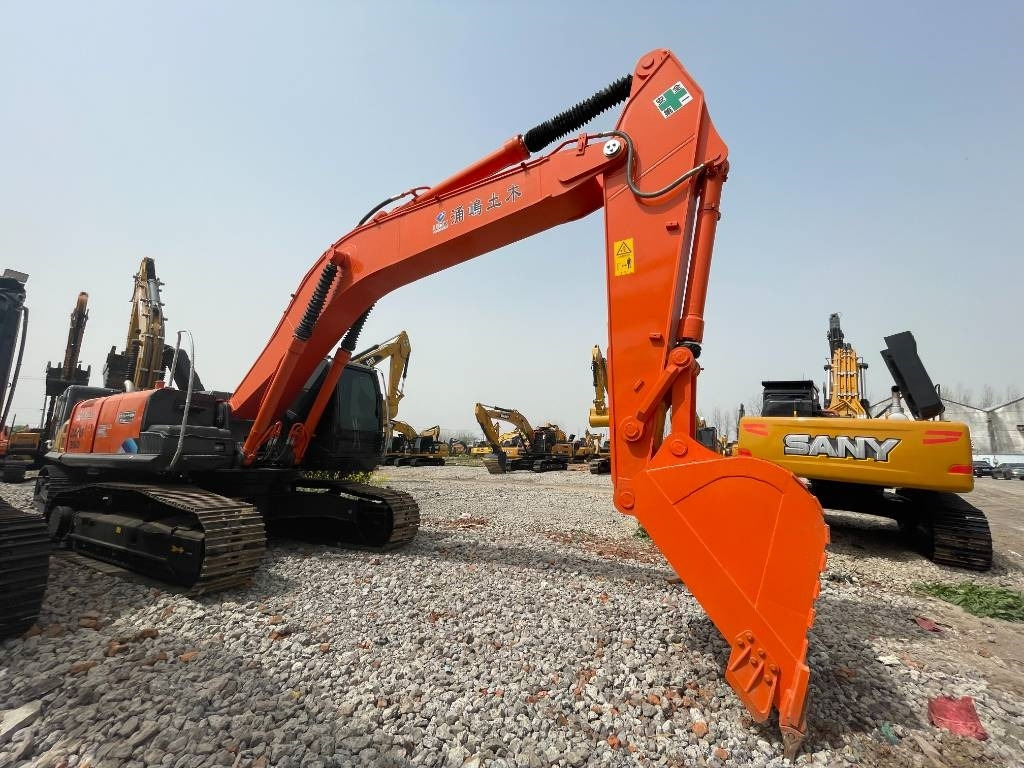Hitachi ZX 360 - Верижен багер: снимка 1 Hitachi ZX 360 - Верижен багер: снимка 1