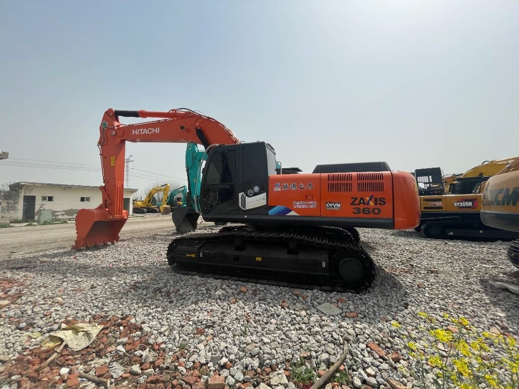 Hitachi ZX 360 - Верижен багер: снимка 3 Hitachi ZX 360 - Верижен багер: снимка 3