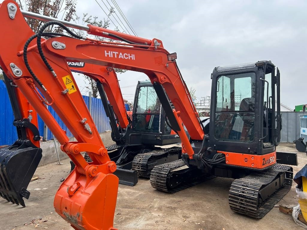 Hitachi ZX 50 - Мини багер: снимка 4 Hitachi ZX 50 - Мини багер: снимка 4