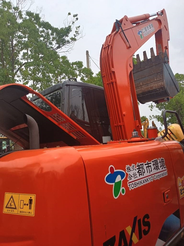 Hitachi ZX 60 - Верижен багер: снимка 4 Hitachi ZX 60 - Верижен багер: снимка 4