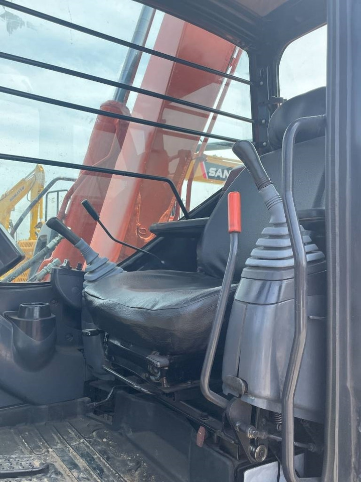 Hitachi ZX 70 - Мини багер: снимка 5 Hitachi ZX 70 - Мини багер: снимка 5