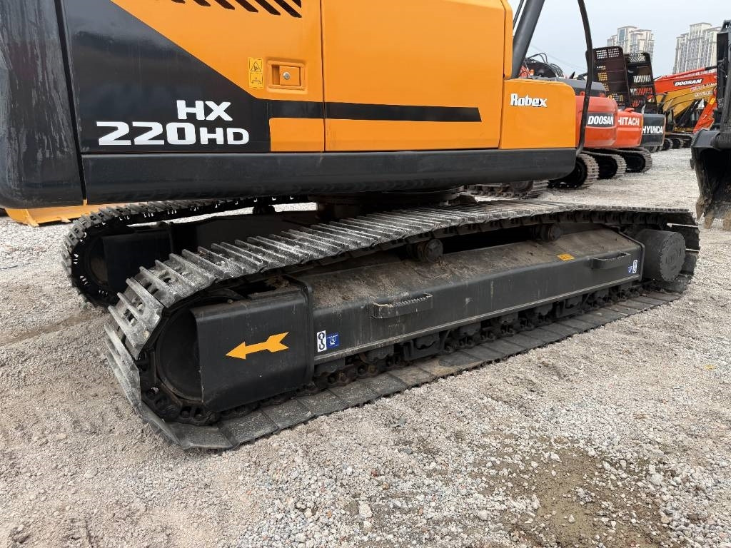 Hyundai HX 220 - Верижен багер: снимка 3 Hyundai HX 220 - Верижен багер: снимка 3