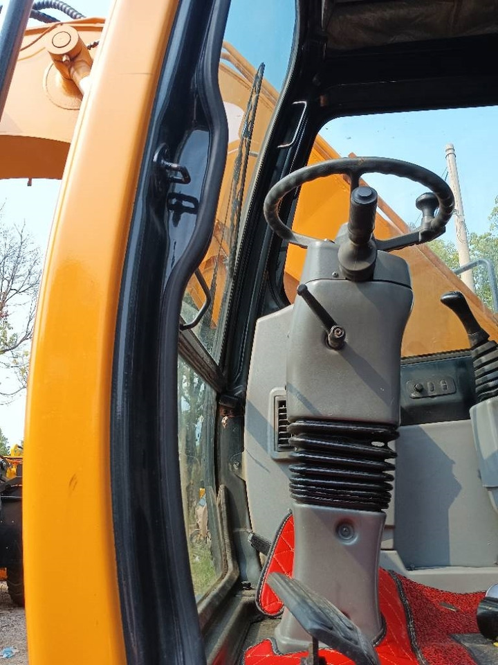 Hyundai R150W - Колесен багер: снимка 5 Hyundai R150W - Колесен багер: снимка 5
