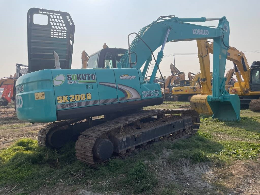 Kobelco SK 200 - Верижен багер: снимка 2 Kobelco SK 200 - Верижен багер: снимка 2