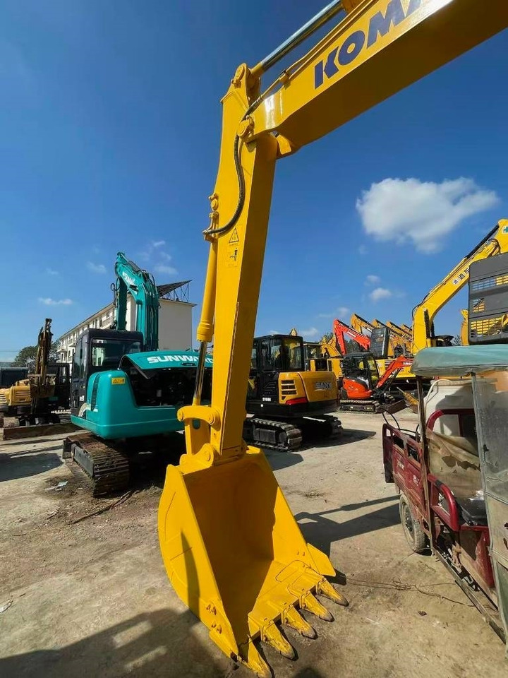 Komatsu PC 130 - Верижен багер: снимка 3 Komatsu PC 130 - Верижен багер: снимка 3