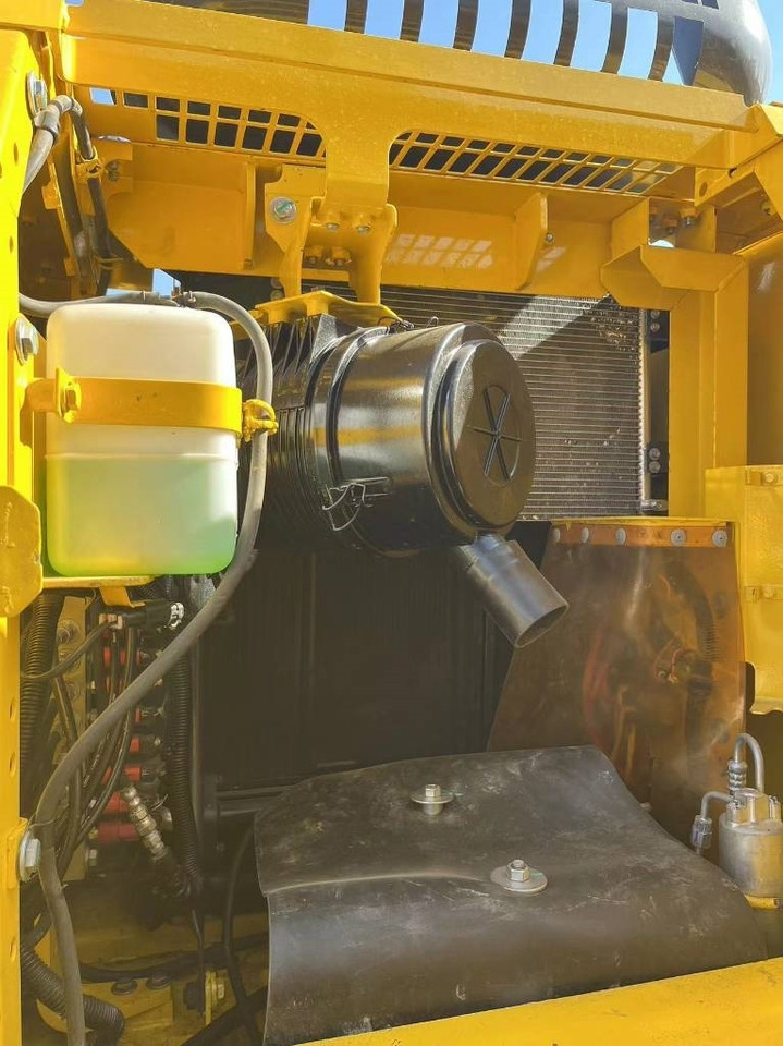 Komatsu PC 130  - Верижен багер: снимка 2 Komatsu PC 130  - Верижен багер: снимка 2