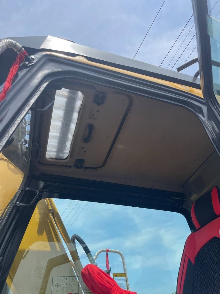 Komatsu PC 130 - Верижен багер: снимка 5 Komatsu PC 130 - Верижен багер: снимка 5