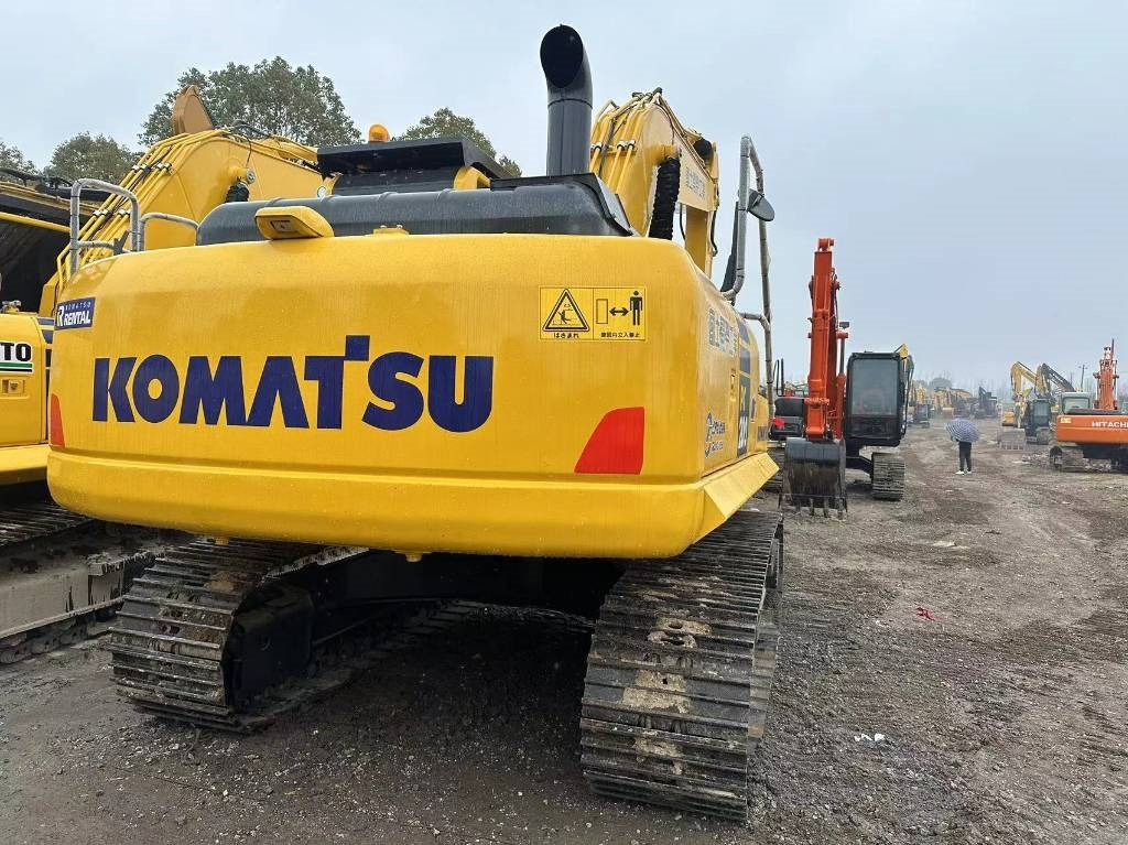Komatsu PC 200 - Верижен багер: снимка 5 Komatsu PC 200 - Верижен багер: снимка 5