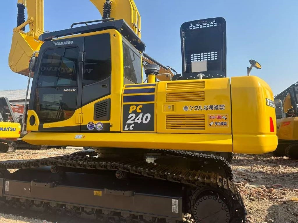 Komatsu PC 240 - Верижен багер: снимка 5 Komatsu PC 240 - Верижен багер: снимка 5