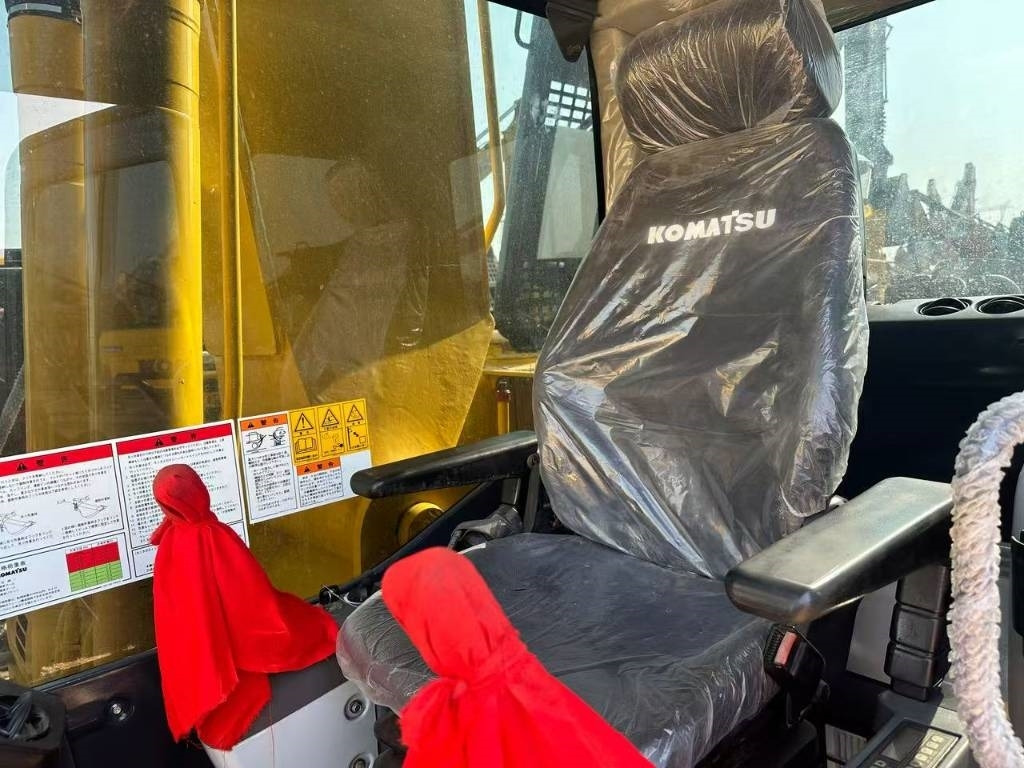 Верижен багер Komatsu PC 240: снимка 7