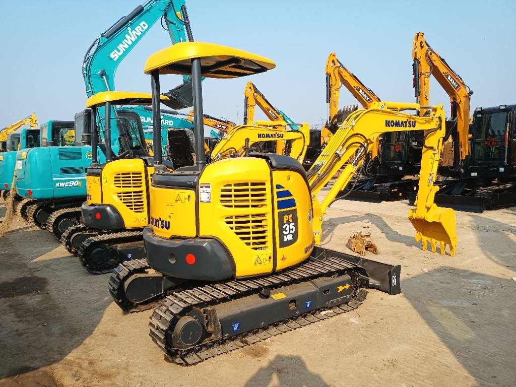 Komatsu PC 35 - Мини багер: снимка 1 Komatsu PC 35 - Мини багер: снимка 1