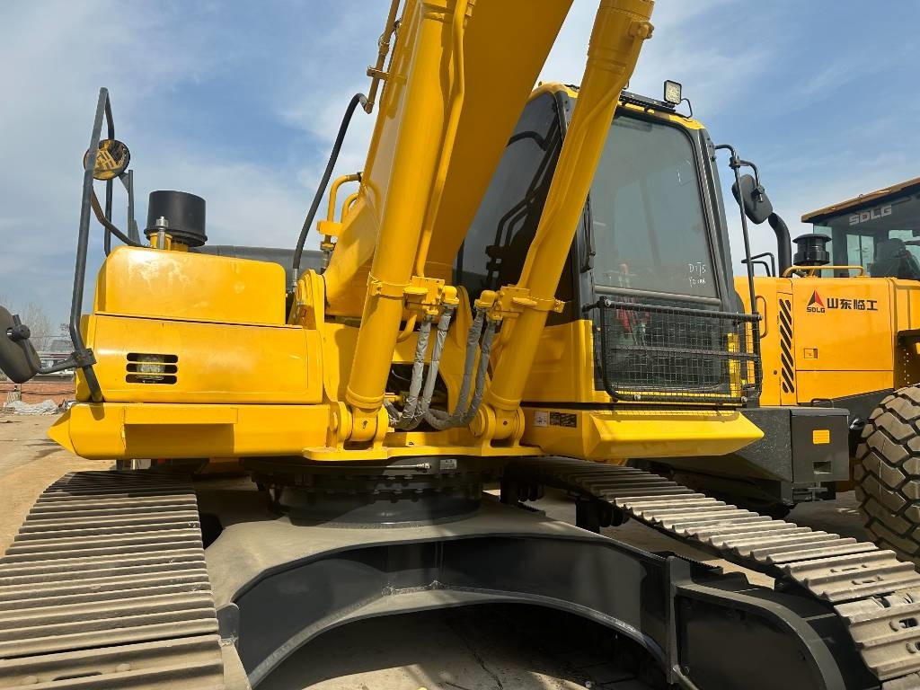 Komatsu PC 360 - Верижен багер: снимка 5 Komatsu PC 360 - Верижен багер: снимка 5