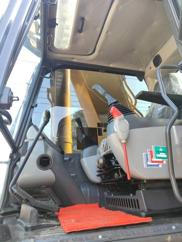 Komatsu PC 450 - Верижен багер: снимка 4 Komatsu PC 450 - Верижен багер: снимка 4