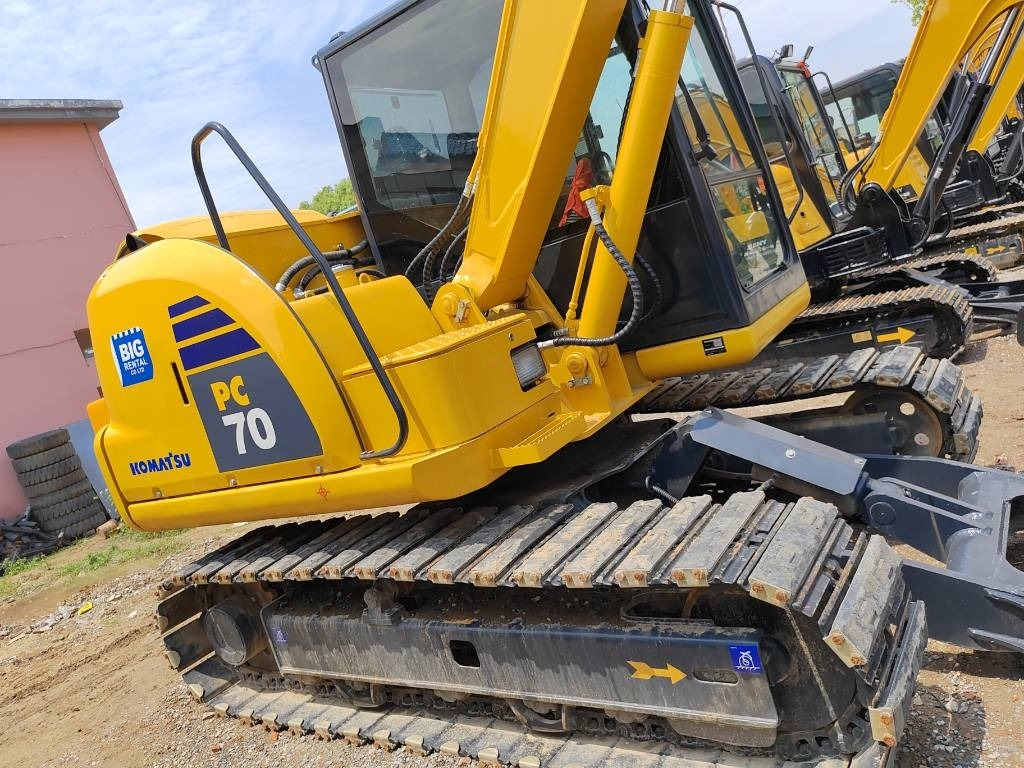 Komatsu PC 70 - Верижен багер: снимка 3 Komatsu PC 70 - Верижен багер: снимка 3