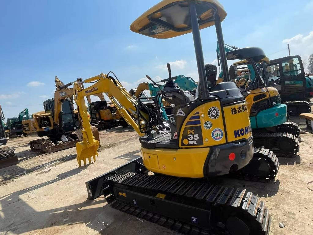 Komatsu PC35 - Мини багер: снимка 1 Komatsu PC35 - Мини багер: снимка 1