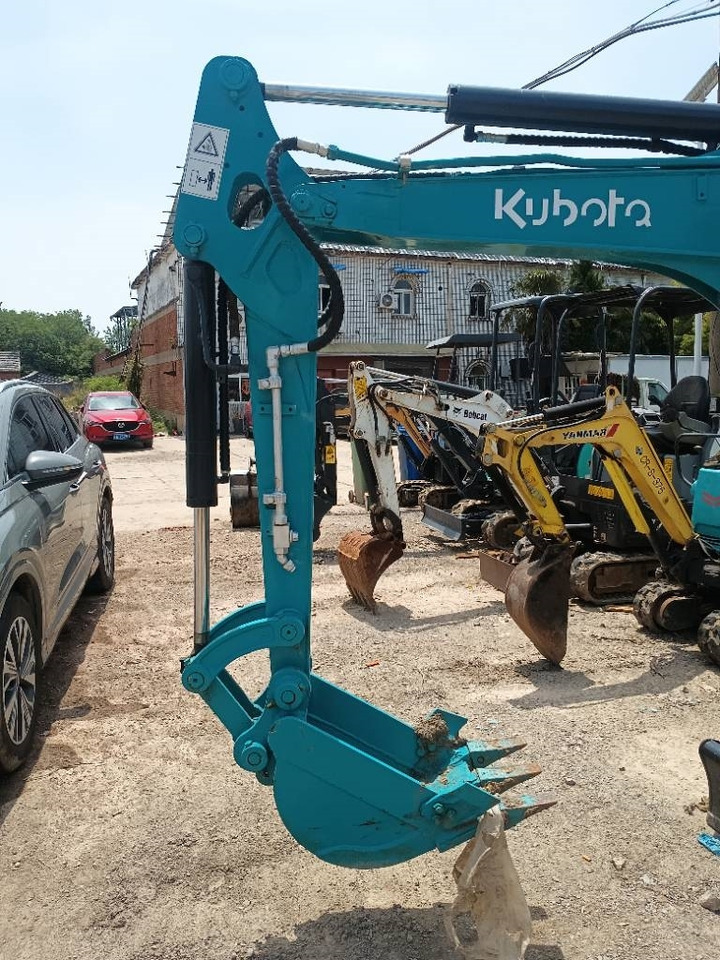 Kubota U 30 - Мини багер: снимка 3 Kubota U 30 - Мини багер: снимка 3