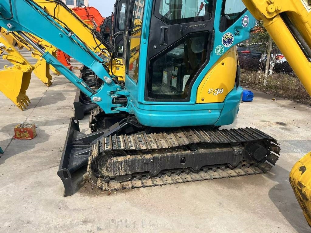Kubota U 30 - Верижен багер: снимка 2 Kubota U 30 - Верижен багер: снимка 2